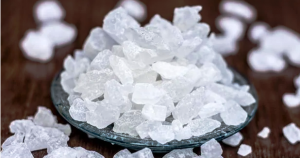 Benefits Of Mishri: मुंह के छालों से लेकर कमजोरी को दूर करने तक, जानें मिश्री खाने के अद्भुत लाभ!