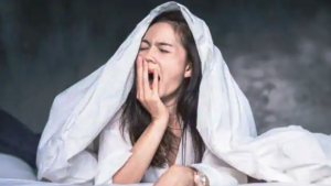 सुबह उठते ही क्यों होती है थकान, इन बातों को जानने के बाद मिल सकती है समस्या से मुक्ति