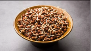 Kala Chana Benefits: एक नहीं 5 तरीकों से सेहत को फायदा पहुंचाते हैं काले चने, रोज सुबह खाली पेट करें सेवन