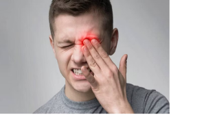 Eye Health: आंखों की हल्की चोट-संक्रमण भी हो सकती है गंभीर, इस नाजुक अंग का कैसे रखें ख्याल?