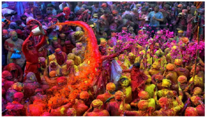 क्या होली के रंगों से हो सकता है कैंसर का खतरा? डॉक्टर से जानें