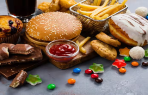Health News: सावधान! ज्यादा चीनी खाने से दें सकते हैं इन बीमारियों को न्यौता, जानें इसके बारे में
