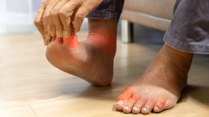 यूरिक एसिड से हैं परेशान तो रात के खाने में शामिल करें ये चीज़ें, जोड़ों के दर्द से मिलेगा जल्द आराम