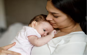 हाल ही में मां बनी हैं तो इन बातों का रखें खास ख्याल, Postpartum Period के लिए जरूरी टिप्स