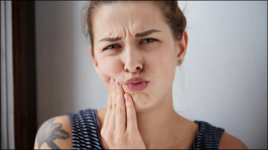 छाले से भर जाता है मुंह, जब शरीर में होने लगती है इस विटामिन की कमी