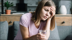 सिर में गर्मी चढ़ने से आ सकते हैं चक्कर, छा सकती है बेहोशी, जानिए बचने के उपाय