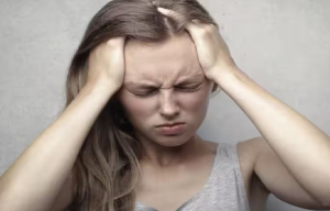 ये 7 संकेत दे सकते हैं दिमाग में ट्यूमर बनने का इशारा, भूलकर भी न करें नजरअंदाज