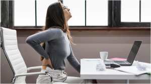 कमर दर्द ने बना दिया है बुजुर्ग? ये एक्सरसाइज कर छूमंतर हो जाएगा सारा का सारा दर्द