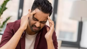 सिरदर्द का गंभीर प्रकार होता है Thunderclap Headache, माइग्रेन से इस तरह होता है अलग