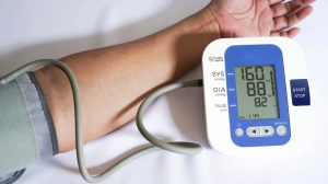इन कारणों से शरीर में बढ़ता है ब्लड प्रेशर, जानें High BP को कंट्रोल करने के लिए क्या करना चाहिए?